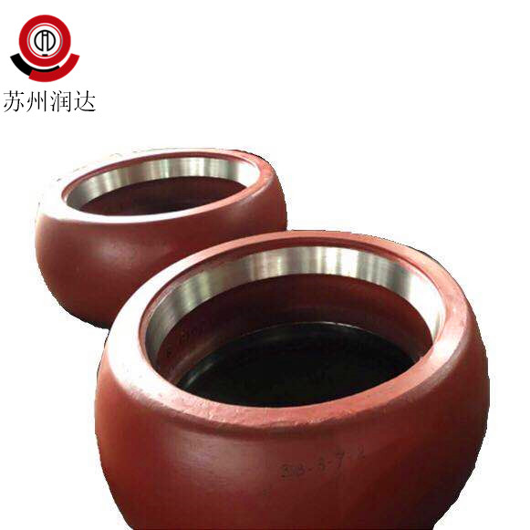 高鉻鑄鐵耐磨輥套生產(chǎn)的難點(diǎn)是什么？